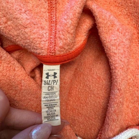 2 / $20 Women’s Small Under Armor Hoodie - Picture 2 of 5